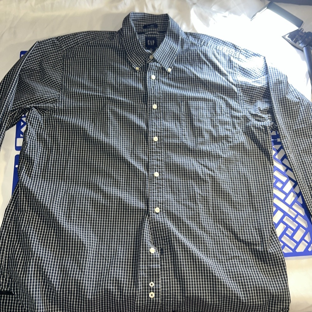 Gap Men's  size xl long sleeve Button Down Shirt paid blue white 204‎
